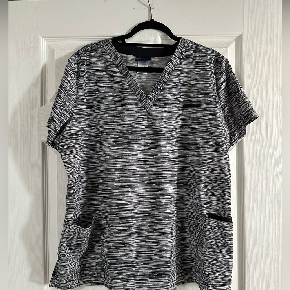 Scrub Top Black and Gray Women's V-Neck XL